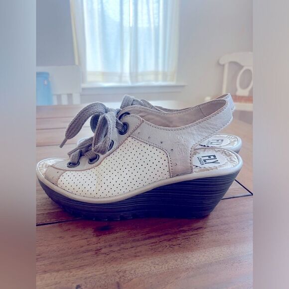 FLY LONDON Stylish Women's Wedge Sandals; Size 37 is US 6.5-7 - Picture 14 of 16